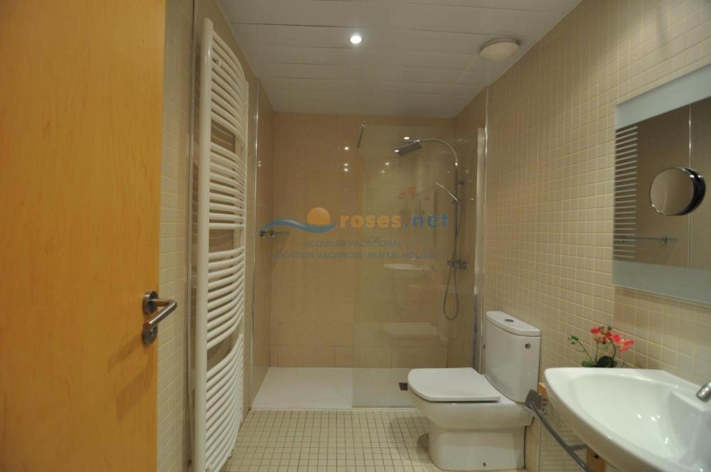 Rnet - Port Gran Apartment โรเซส ภายนอก รูปภาพ